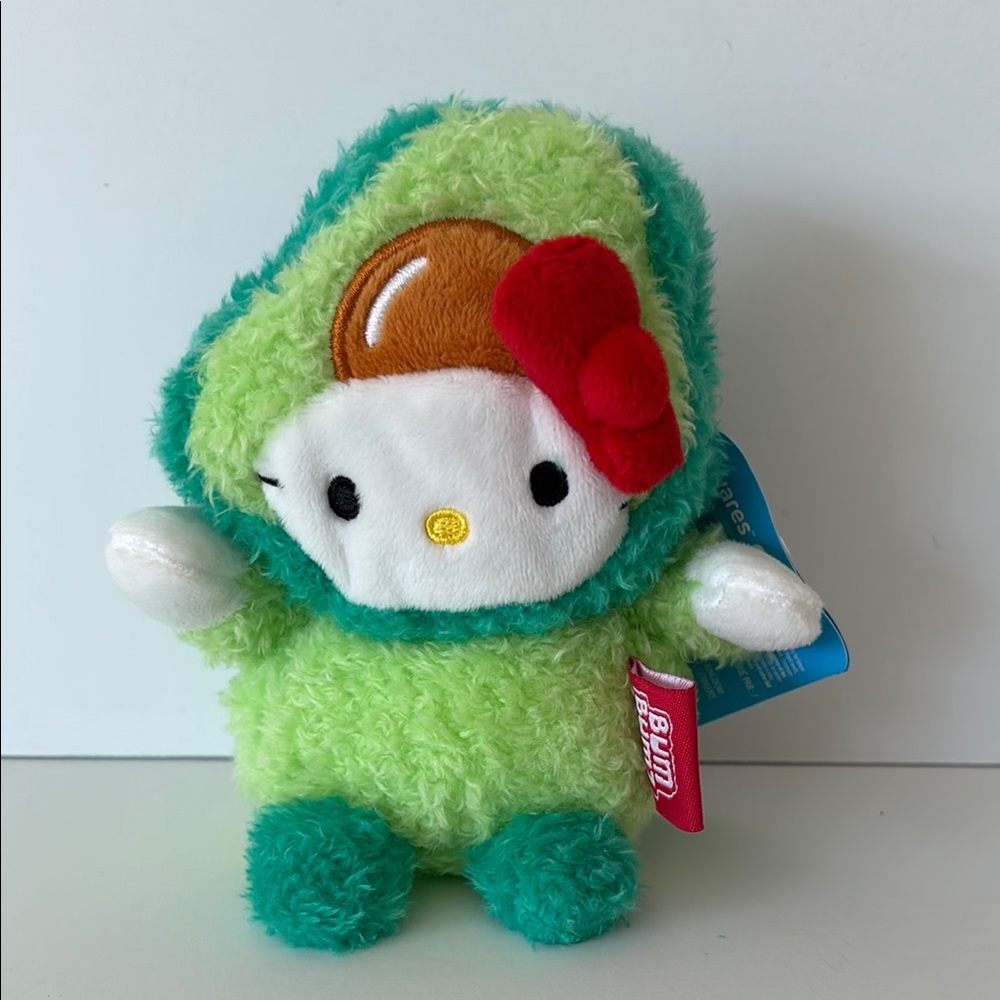 BumBumz 4.5” Hello Kitty 🥑 Avocado Plush